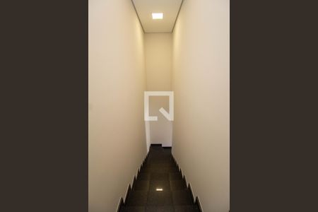 Escada de casa à venda com 3 quartos, 204m² em Vila America, São Paulo