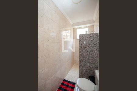 Banheiro da Suíte 1 de casa para alugar com 4 quartos, 160m² em Europa, Contagem