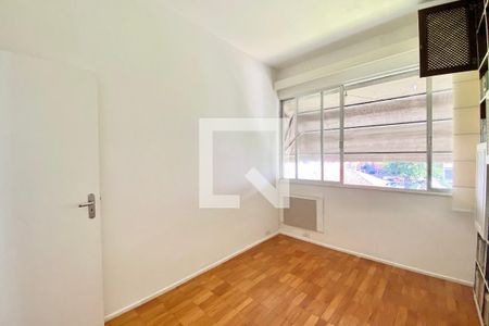 Quarto 1 de apartamento à venda com 3 quartos, 110m² em Copacabana, Rio de Janeiro