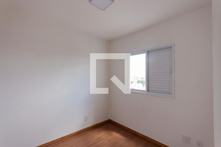 Quarto de apartamento para alugar com 2 quartos, 54m² em Utinga, Santo André