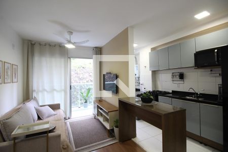 Sala de apartamento para alugar com 2 quartos, 50m² em Pechincha, Rio de Janeiro