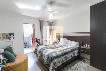 Suite de casa à venda com 3 quartos, 120m² em Parque dos Bancarios, São Paulo