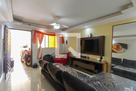 Sala de casa à venda com 3 quartos, 120m² em Parque dos Bancarios, São Paulo