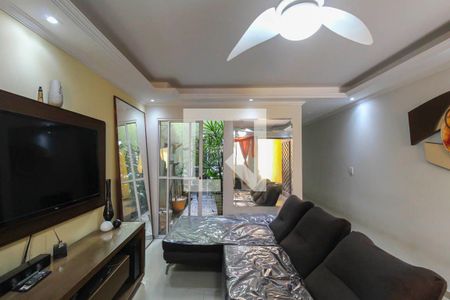 Sala de casa à venda com 3 quartos, 120m² em Parque dos Bancarios, São Paulo