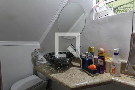 Lavabo de casa à venda com 3 quartos, 120m² em Parque dos Bancarios, São Paulo