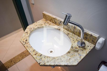 Lavabo de casa de condomínio à venda com 2 quartos, 69m² em Vila Carrão, São Paulo