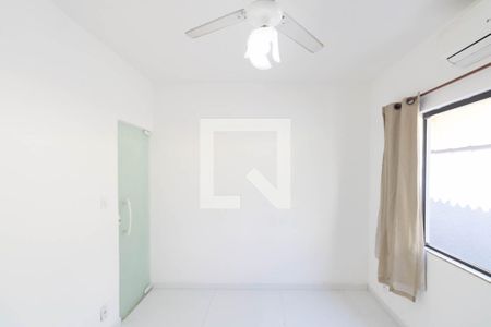 Quarto 1 de casa para alugar com 2 quartos, 280m² em Campo Grande, Rio de Janeiro