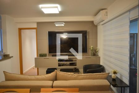 Sala de apartamento à venda com 3 quartos, 100m² em Vila Assunção, Santo André