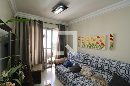 Sala de apartamento à venda com 3 quartos, 60m² em Vila Ivone, São Paulo