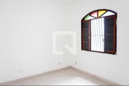 Sala de casa à venda com 1 quarto, 42m² em Olaria, Rio de Janeiro