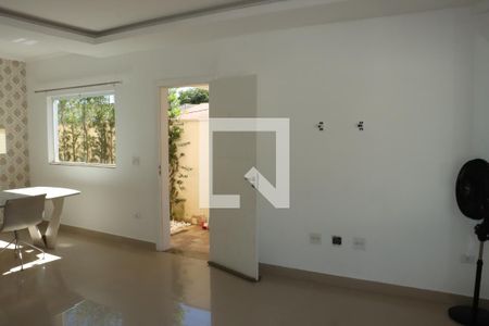 Sala de casa para alugar com 3 quartos, 120m² em Chácara Canta Galo, Cotia