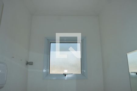 Lavabo de casa para alugar com 3 quartos, 120m² em Chácara Canta Galo, Cotia