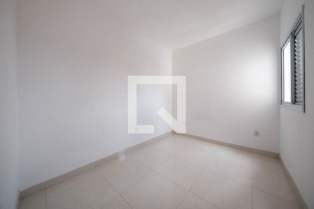 Quarto 1 de apartamento para alugar com 2 quartos, 38m² em Jardim Arize, São Paulo