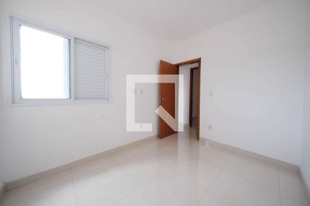 Quarto 1 de apartamento para alugar com 2 quartos, 38m² em Jardim Arize, São Paulo