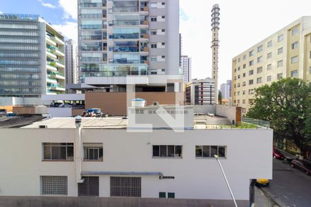 Varanda de kitnet/studio para alugar com 1 quarto, 24m² em Vila Cordeiro, São Paulo