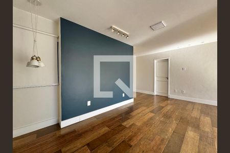 Sala (Segundo Andar) de casa de condomínio para alugar com 3 quartos, 300m² em Jacarepaguá, Rio de Janeiro