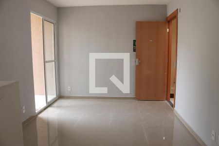 Sala de apartamento para alugar com 2 quartos, 47m² em Granja Viana, Cotia