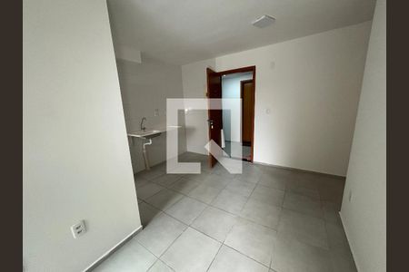 Sala de apartamento à venda com 2 quartos, 48m² em Del Castilho, Rio de Janeiro