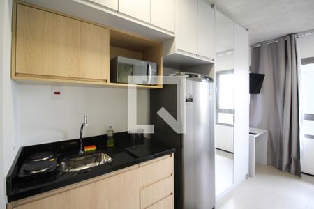 Cozinha de kitnet/studio para alugar com 1 quarto, 18m² em Santo Amaro, São Paulo