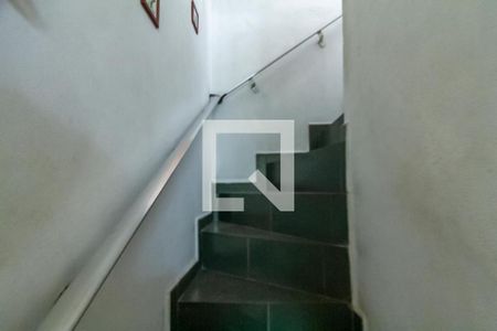 Escada de casa à venda com 3 quartos, 129m² em Baeta Neves, São Bernardo do Campo