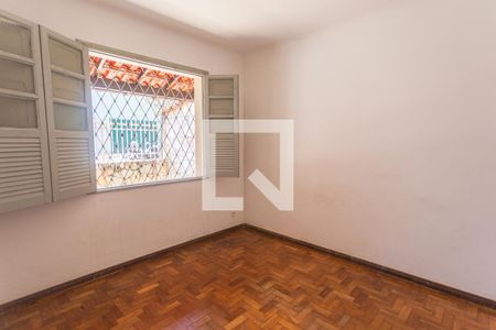 Quarto 1 de casa para alugar com 5 quartos, 300m² em Sagrada Família, Belo Horizonte