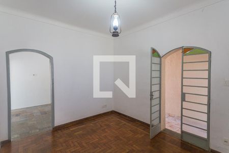 Sala de casa para alugar com 5 quartos, 300m² em Sagrada Família, Belo Horizonte