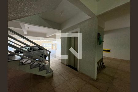 Garagem de apartamento à venda com 2 quartos, 100m² em Jardim Ana Maria, Santo André