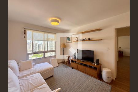 Sala  de apartamento à venda com 2 quartos, 65m² em Santo Amaro, São Paulo