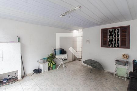 Garagem de casa à venda com 2 quartos, 105m² em Vila Medeiros, São Paulo