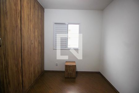 Quarto 1 de apartamento à venda com 2 quartos, 52m² em Jardim Henriqueta, Taboão da Serra