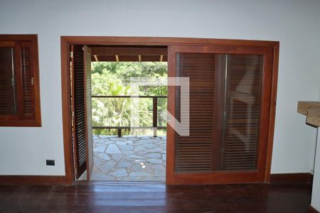 Sala de casa para alugar com 4 quartos, 304m² em Vila Santo Antônio, Cotia