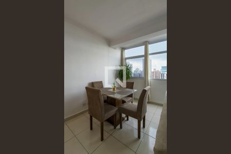 Sala de apartamento para alugar com 1 quarto, 69m² em Guilhermina, Praia Grande