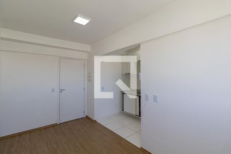 Sala/Cozinha/Área de Serviço de apartamento à venda com 2 quartos, 38m² em Vila Ré, São Paulo