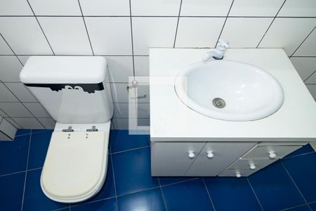 Banheiro de kitnet/studio à venda com 0 quarto, 45m² em Bela Vista, São Paulo