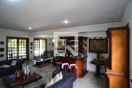 Sala 1 de casa de condomínio para alugar com 5 quartos, 700m² em Itanhangá, Rio de Janeiro