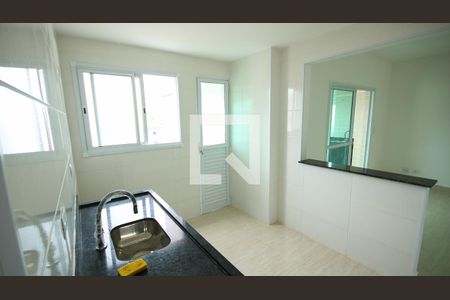 Cozinha de apartamento para alugar com 2 quartos, 75m² em Boqueirão, Praia Grande