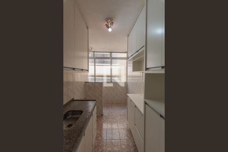 Cozinha de apartamento à venda com 2 quartos, 58m² em Conjunto Residencial Parque Bandeirantes, Campinas