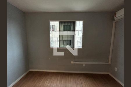Quarto 1 de apartamento para alugar com 2 quartos, 40m² em Cascadura, Rio de Janeiro