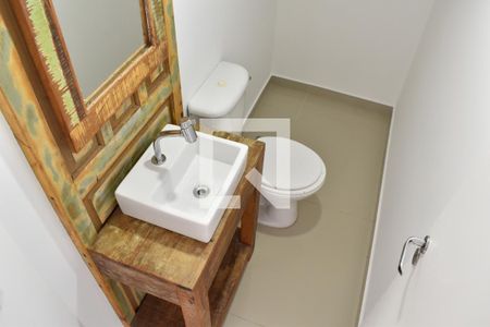 Lavabo de casa de condomínio para alugar com 4 quartos, 179m² em Pilarzinho, Curitiba