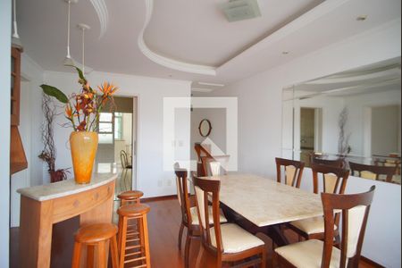 Sala de apartamento para alugar com 2 quartos, 110m² em Petrópolis, Porto Alegre