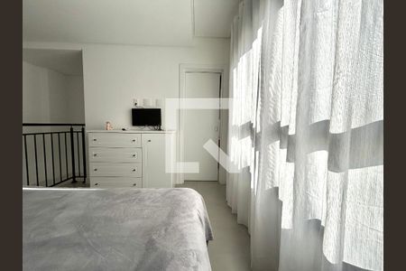 Suíte  de apartamento para alugar com 1 quarto, 74m² em Centro, Florianópolis