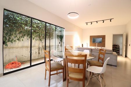 Sala de casa para alugar com 3 quartos, 223m² em Tabajaras, Uberlândia