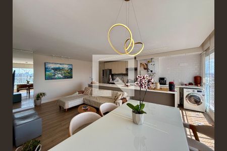 Sala de apartamento à venda com 3 quartos, 81m² em Santo Amaro, São Paulo