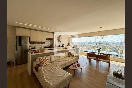 Sala de apartamento à venda com 3 quartos, 81m² em Santo Amaro, São Paulo