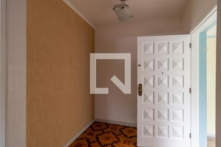 Entrada de casa para alugar com 5 quartos, 350m² em Vila Romana, São Paulo