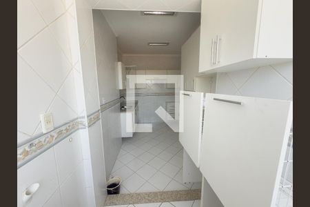Cozinha e Área de Serviço de apartamento à venda com 2 quartos, 63m² em Olaria, Rio de Janeiro