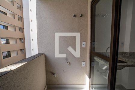 Cozinha e Área de Serviço de apartamento para alugar com 2 quartos, 56m² em Parque das Nações, Santo André
