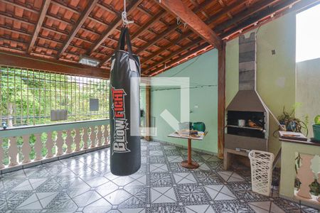 Varanda de casa à venda com 3 quartos, 158m² em Vila do Castelo, São Paulo