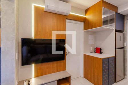 Sala/Cozinha de apartamento à venda com 1 quarto, 27m² em Vila Nova Conceição, São Paulo