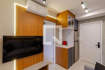 Sala/Cozinha de apartamento à venda com 1 quarto, 27m² em Vila Nova Conceição, São Paulo